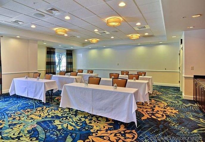 Hotel Springhill By Marriott