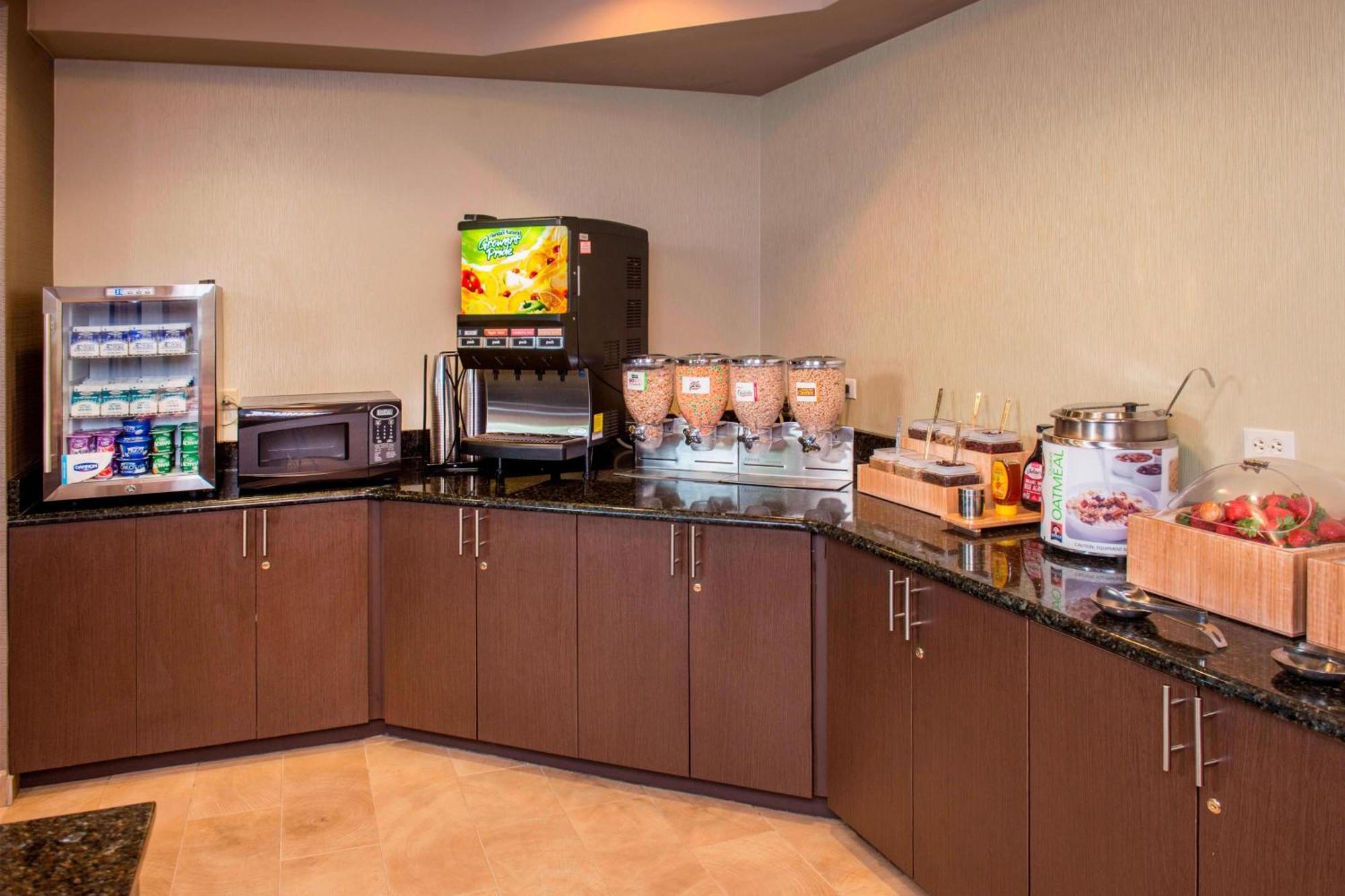 Hotel Springhill By Marriott State College