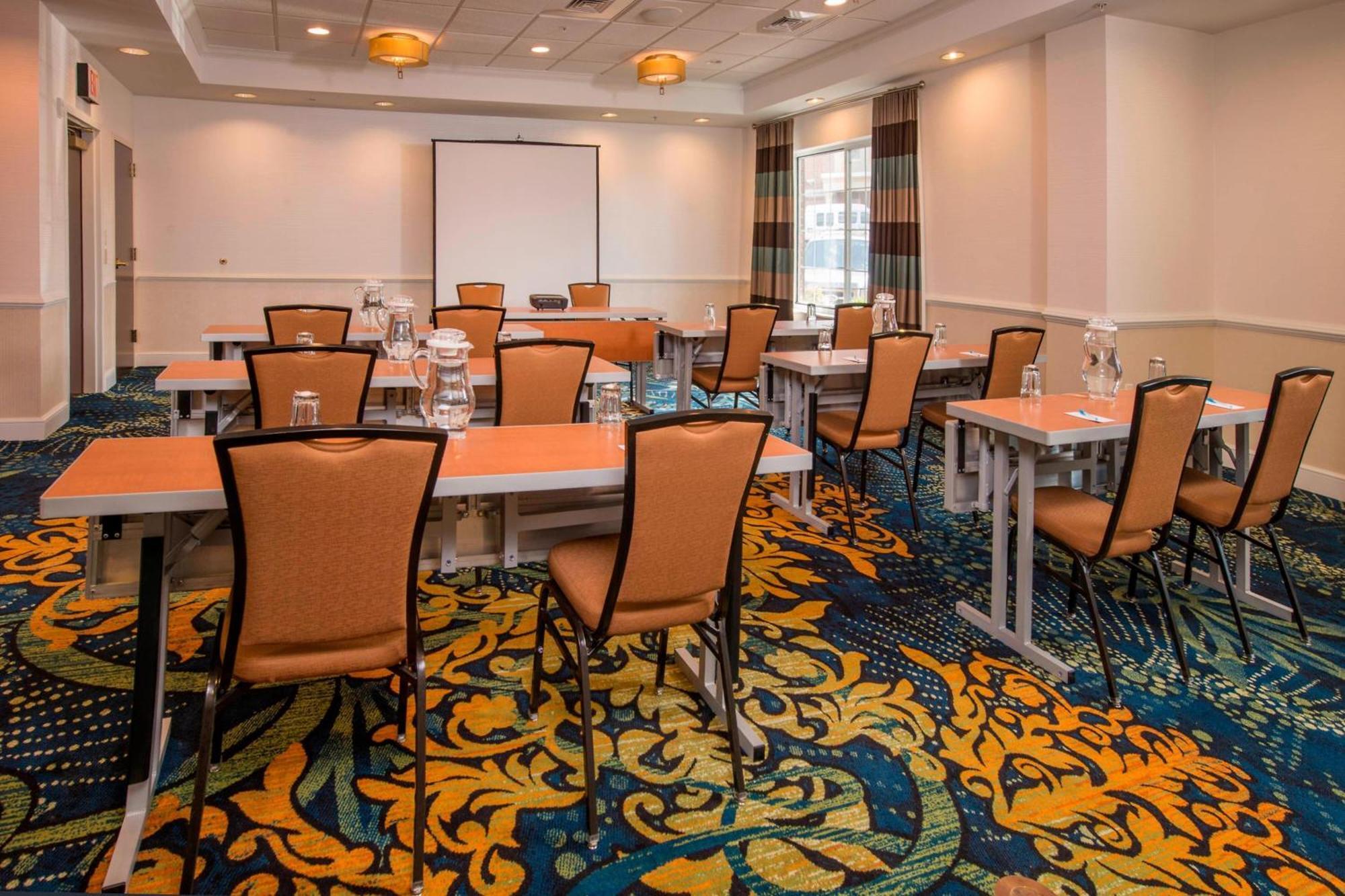 Springhill By Marriott 3*